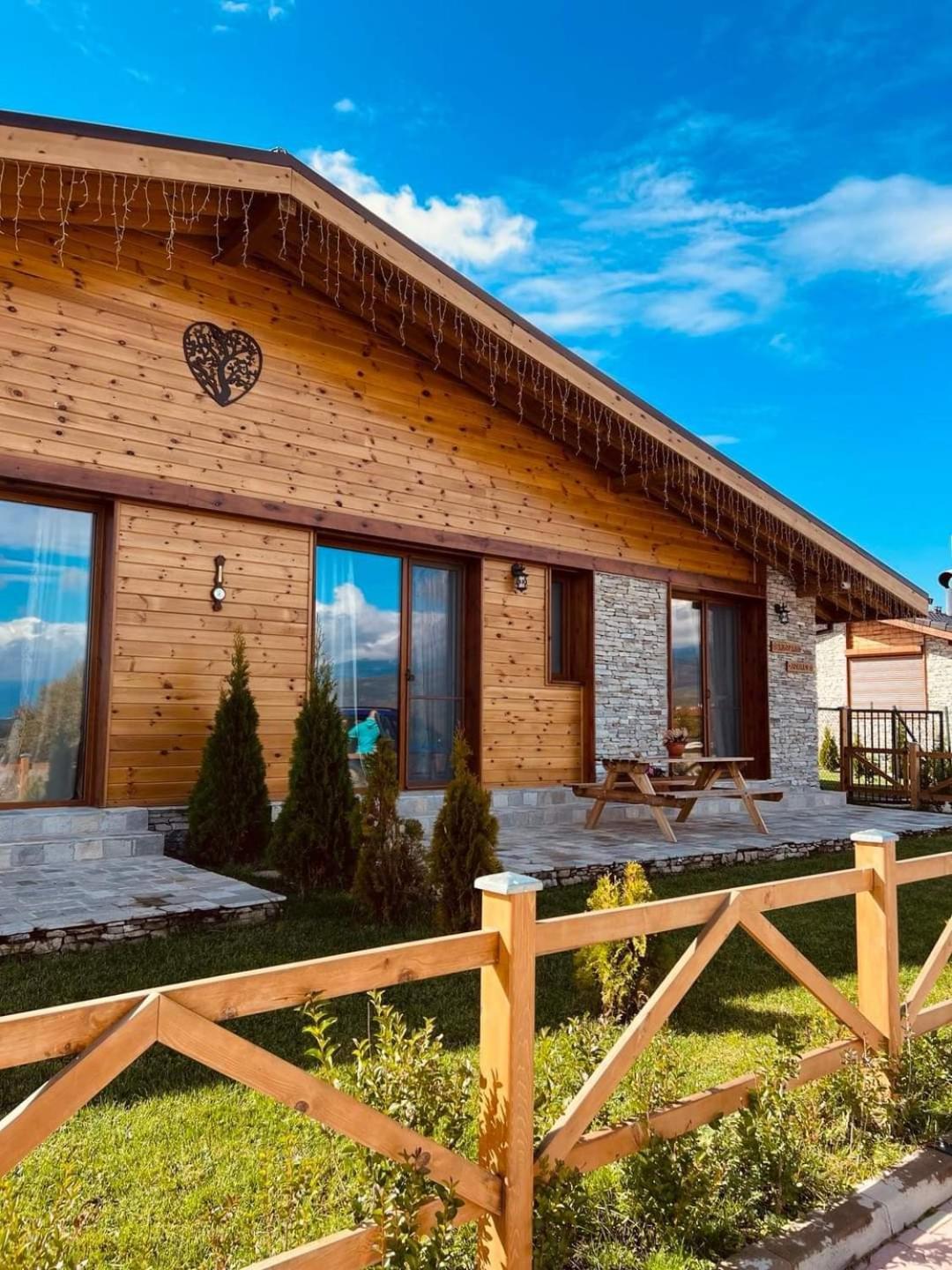 Mountain Villa Jordan- With Jacuzzi Raslog Exterior foto